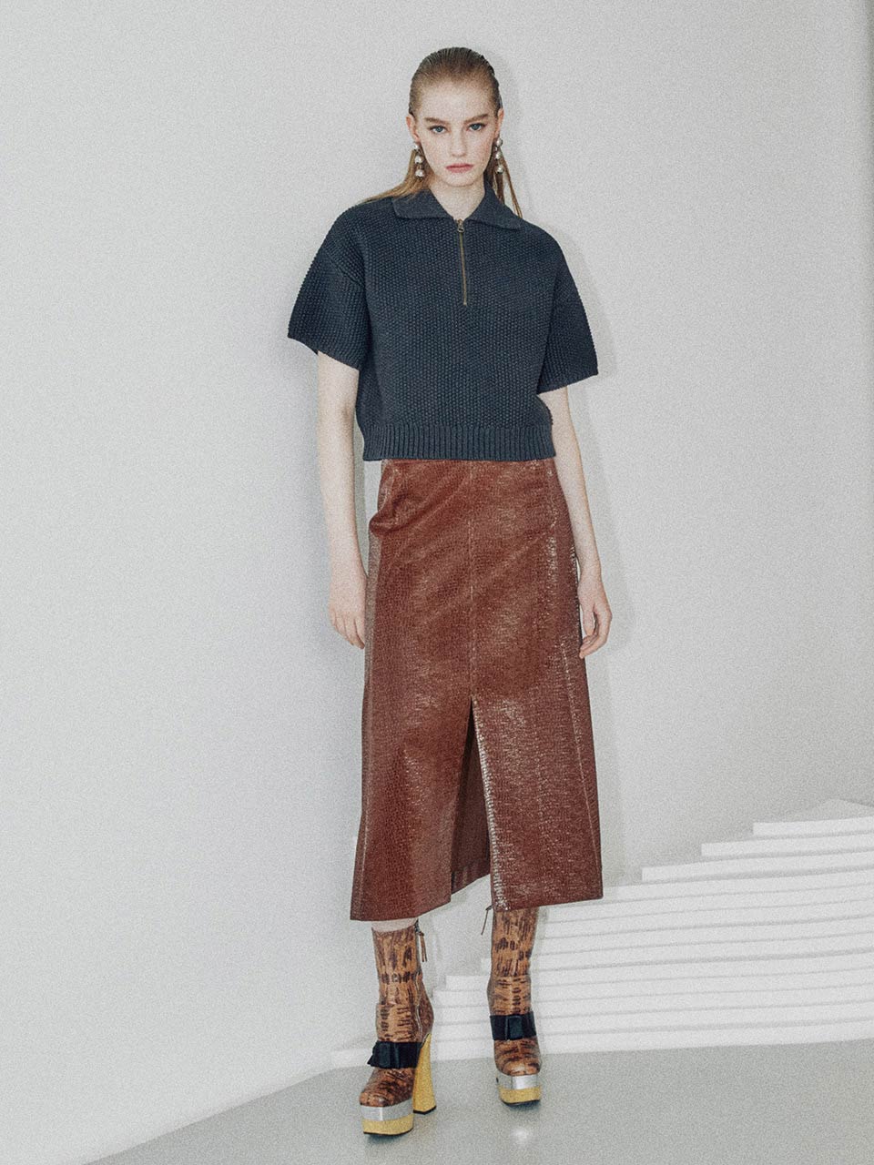 [마이모멘또 착용]Eco-leather Skirt KW2SS0400_EK